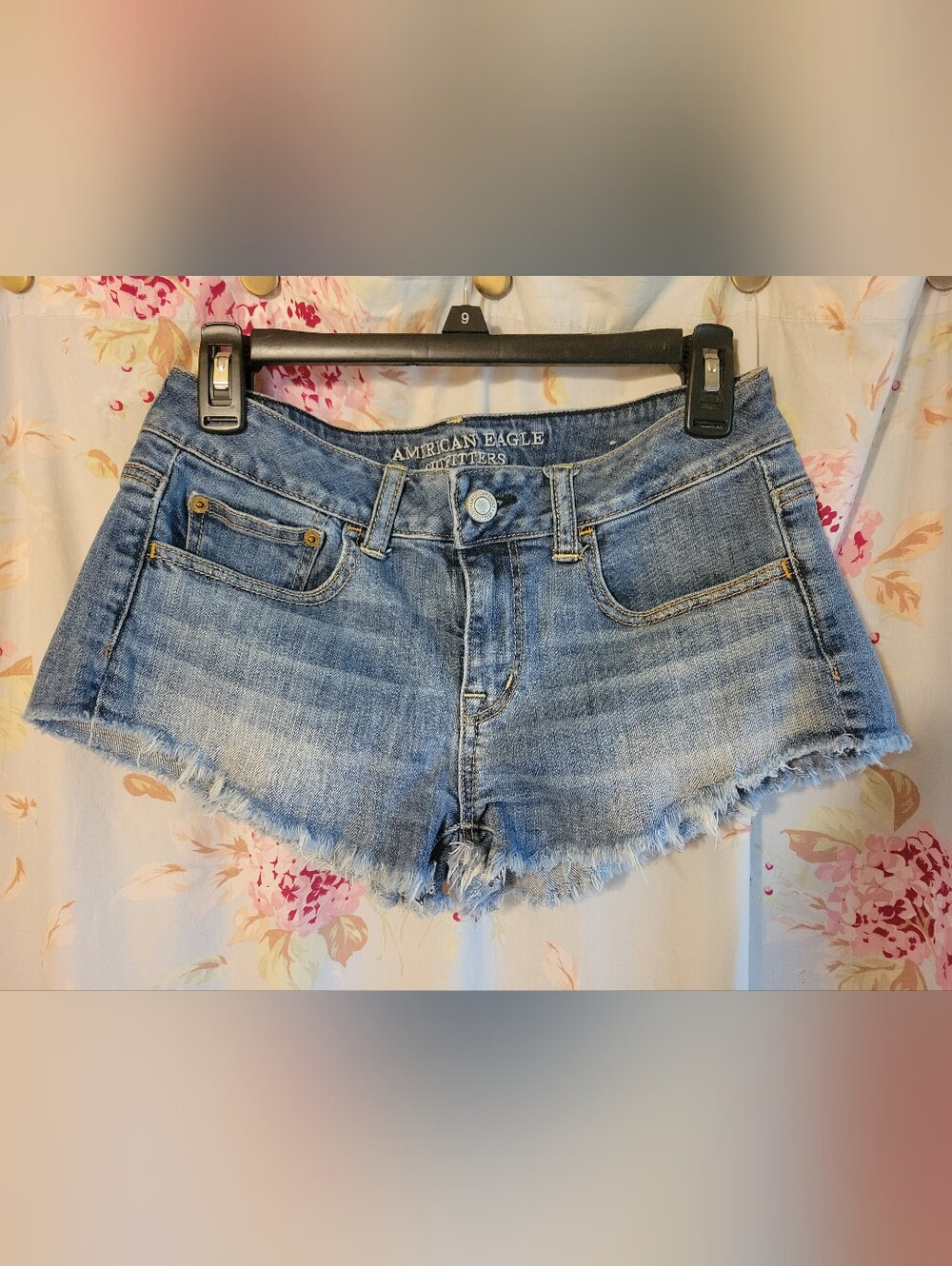 American Eagle Y2K Low-Rise Denim Jean Shorts Size 4